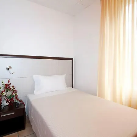 Albergo Maccagno 3* Maccagno