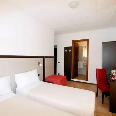 Albergo Maccagno 3* Maccagno