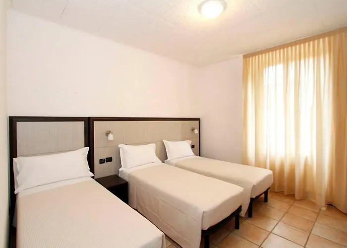 Albergo Maccagno Bed and breakfast